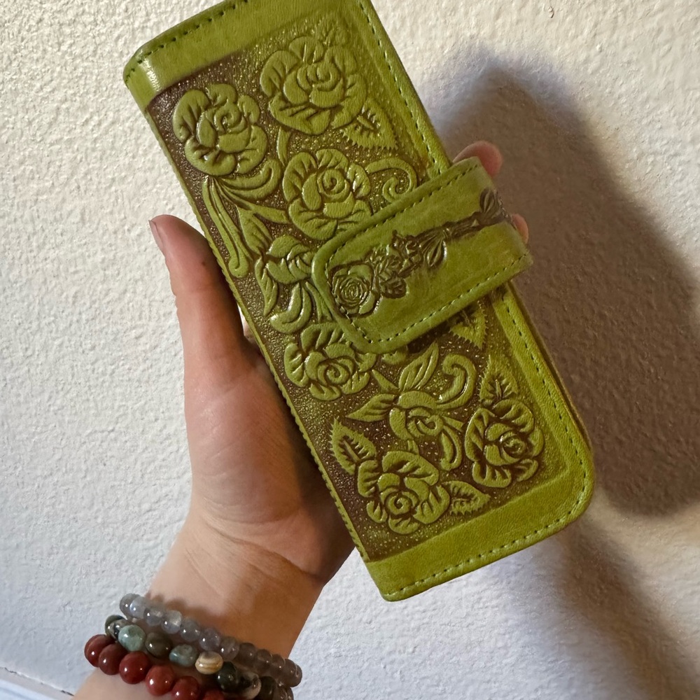 Green tooled leather wallet made in Mexico NEW